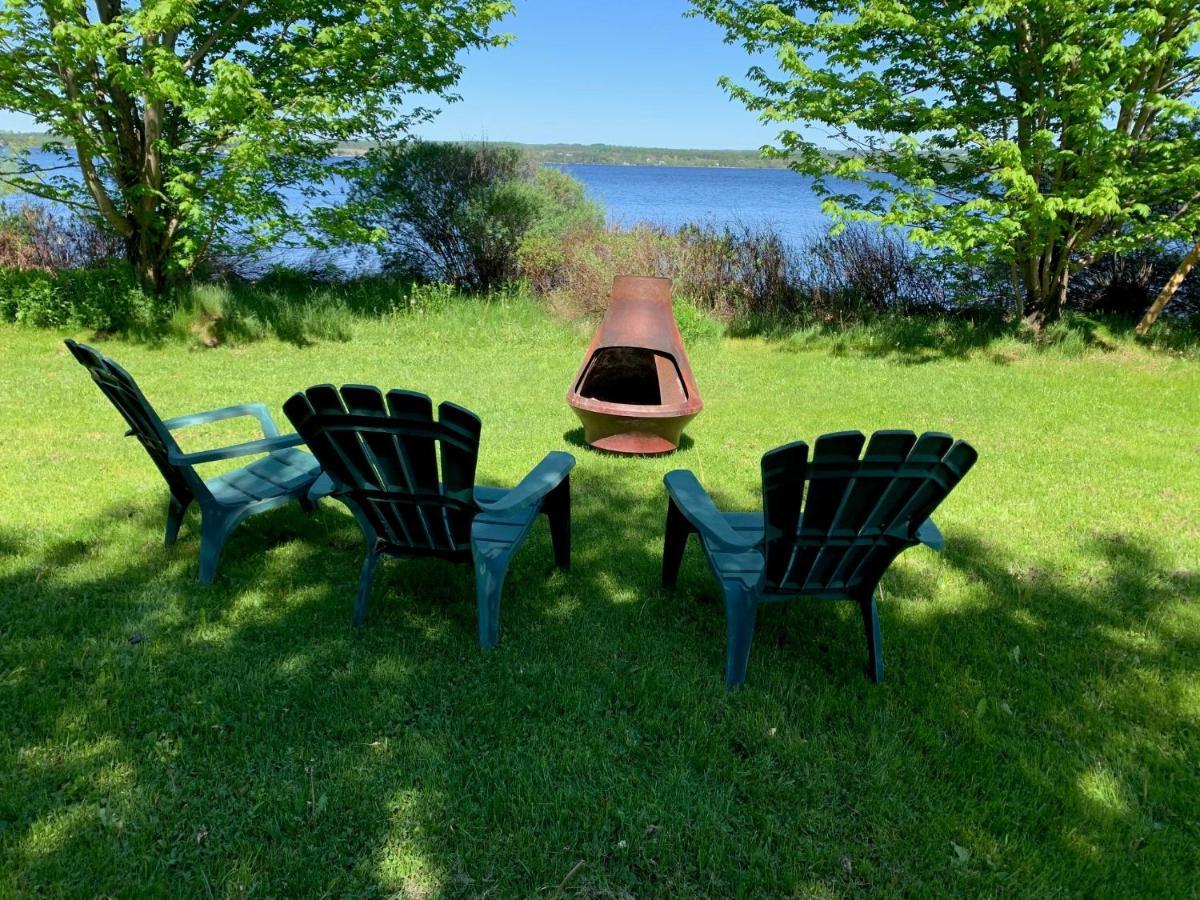 La Grange Sur Le Lac App A Et B Saint Romain Exterior photo